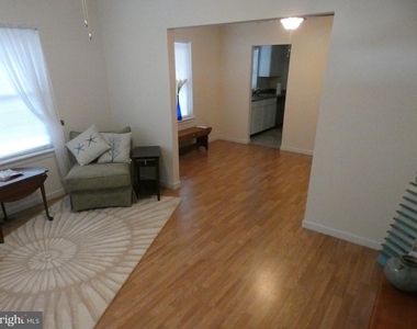 930 Bryant Avenue - Photo Thumbnail 6