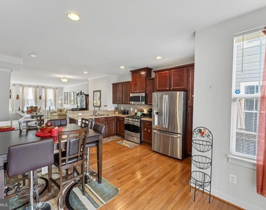112 Shamrock Drive - Photo Thumbnail 12