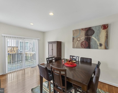 112 Shamrock Drive - Photo Thumbnail 14