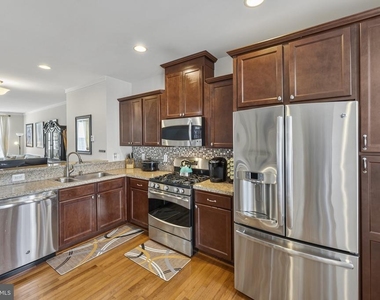 112 Shamrock Drive - Photo Thumbnail 16
