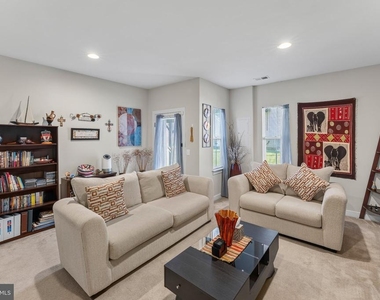112 Shamrock Drive - Photo Thumbnail 6