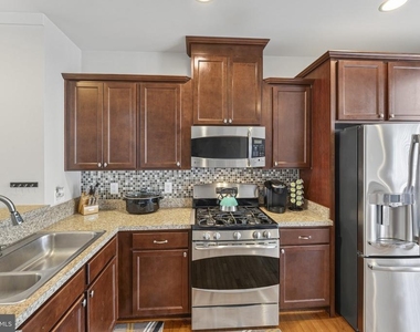 112 Shamrock Drive - Photo Thumbnail 15