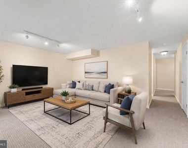 407 Lakeview Court - Photo Thumbnail 28