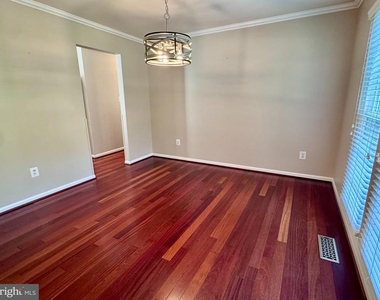 19 Montgomery Drive - Photo Thumbnail 8