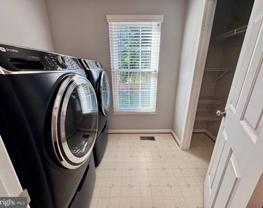 19 Montgomery Drive - Photo Thumbnail 21