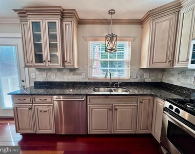 19 Montgomery Drive - Photo Thumbnail 16