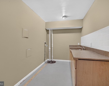 27 Appling Road - Photo Thumbnail 12
