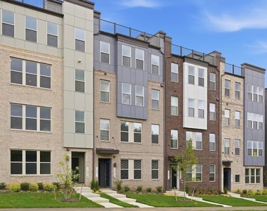13842 Quartz Avenue - Photo Thumbnail 2