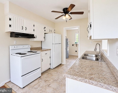 8614 Linton Hall Road - Photo Thumbnail 7