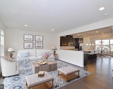 10684 Viewmont Lane - Photo Thumbnail 11