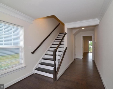 10684 Viewmont Lane - Photo Thumbnail 34