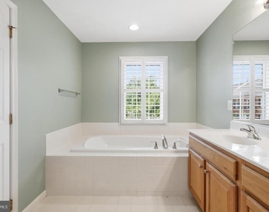 728 Vestal Street - Photo Thumbnail 33