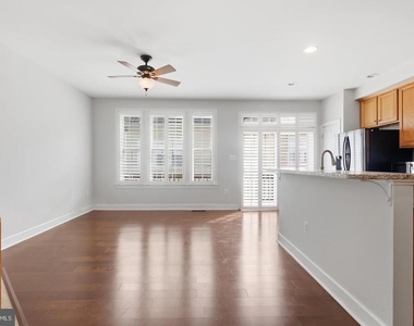 728 Vestal Street - Photo Thumbnail 13