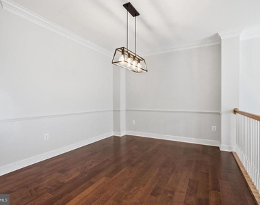 728 Vestal Street - Photo Thumbnail 10