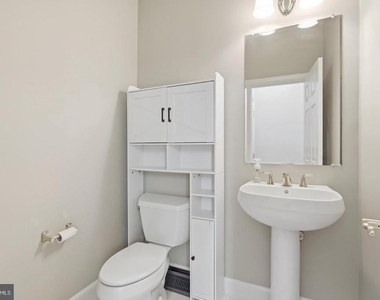 728 Vestal Street - Photo Thumbnail 9