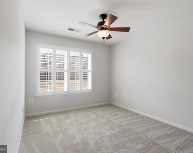 728 Vestal Street - Photo Thumbnail 21