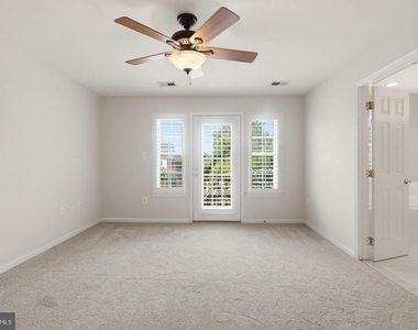 728 Vestal Street - Photo Thumbnail 31