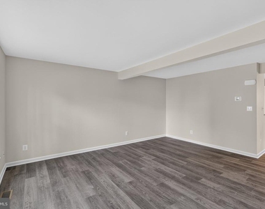 17401 Kagera Drive - Photo Thumbnail 4