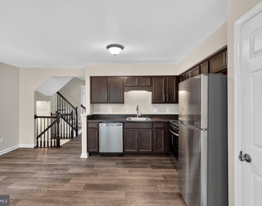 17401 Kagera Drive - Photo Thumbnail 2