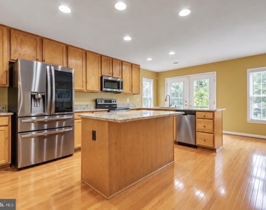 12431 Goa Place - Photo Thumbnail 6