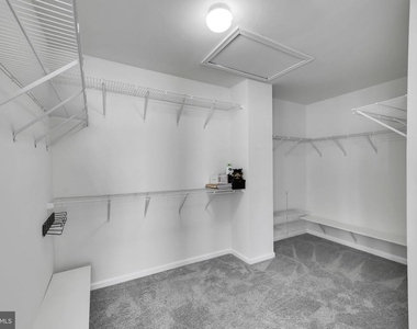 42704 Sandman Terrace - Photo Thumbnail 24