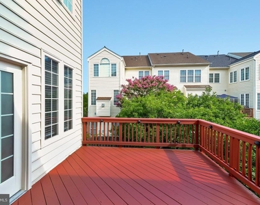 42704 Sandman Terrace - Photo Thumbnail 16