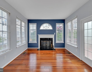42704 Sandman Terrace - Photo Thumbnail 13