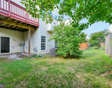 42704 Sandman Terrace - Photo Thumbnail 37