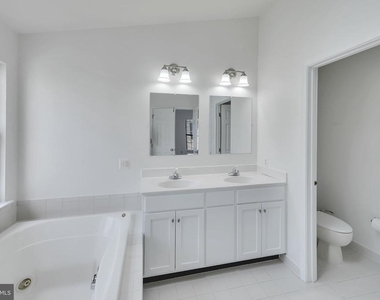 42704 Sandman Terrace - Photo Thumbnail 21