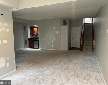 25147 Cutgrass Terrace - Photo Thumbnail 32