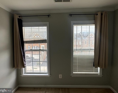 25147 Cutgrass Terrace - Photo Thumbnail 30