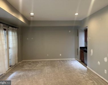 25147 Cutgrass Terrace - Photo Thumbnail 34