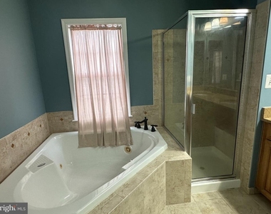 25147 Cutgrass Terrace - Photo Thumbnail 24