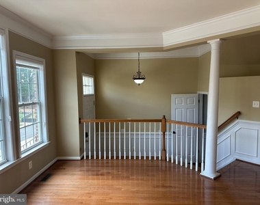 25147 Cutgrass Terrace - Photo Thumbnail 4