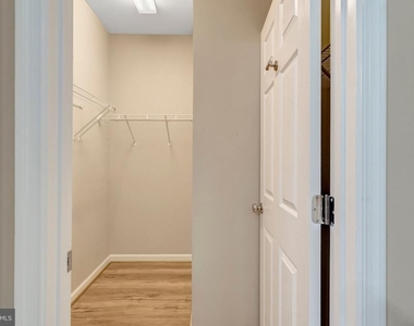42790 Lauder Terrace - Photo Thumbnail 31