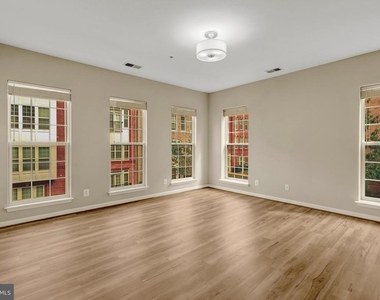 42790 Lauder Terrace - Photo Thumbnail 35
