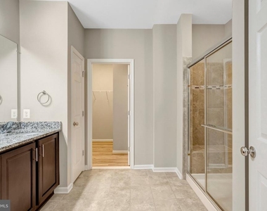 42790 Lauder Terrace - Photo Thumbnail 29