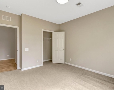 42790 Lauder Terrace - Photo Thumbnail 41