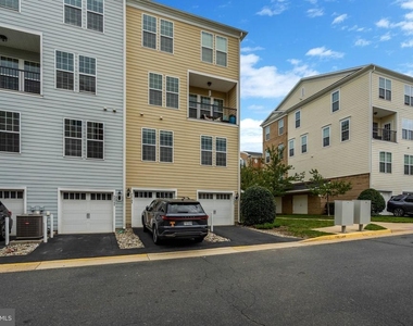 42790 Lauder Terrace - Photo Thumbnail 50