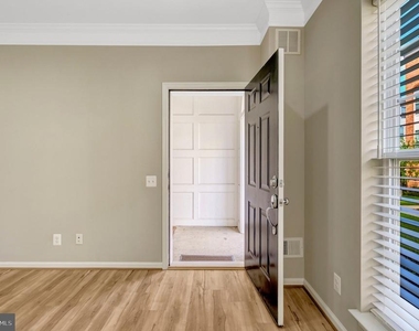 42790 Lauder Terrace - Photo Thumbnail 12