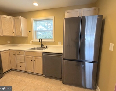 675 Constellation Square Se - Photo Thumbnail 9