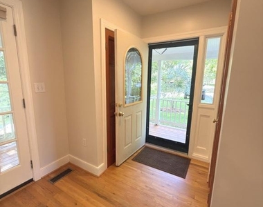 5 Mill Way - Photo Thumbnail 4