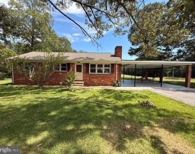13130 Round Hill Road - Photo Thumbnail 3