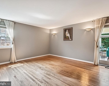 1320 Elsinore Avenue - Photo Thumbnail 6
