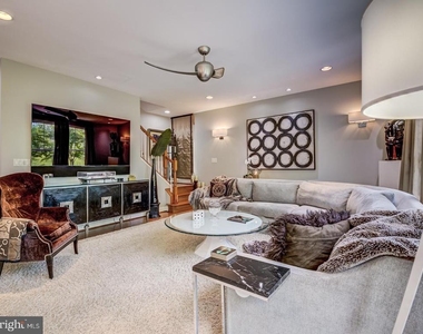 5672 Tower Hill Circle - Photo Thumbnail 13