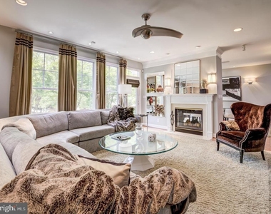5672 Tower Hill Circle - Photo Thumbnail 15