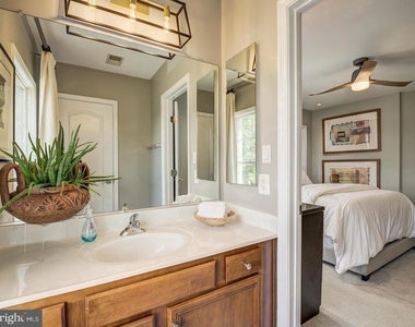 5672 Tower Hill Circle - Photo Thumbnail 34