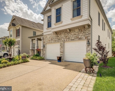 5672 Tower Hill Circle - Photo Thumbnail 1