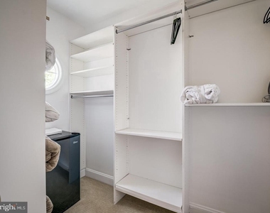 5672 Tower Hill Circle - Photo Thumbnail 35
