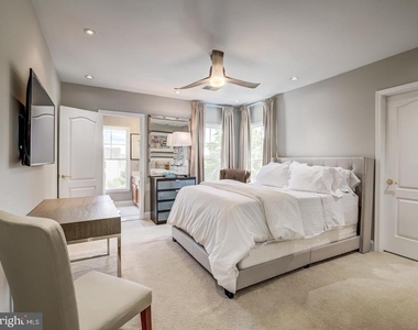 5672 Tower Hill Circle - Photo Thumbnail 28